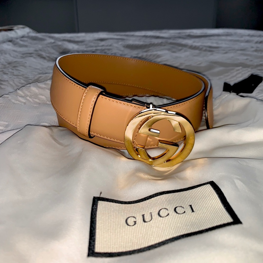 Tan/beige Gucci Belt w/ gold GG